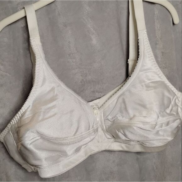 Mastectomy Bra One Of Many - Picture 1 of 3